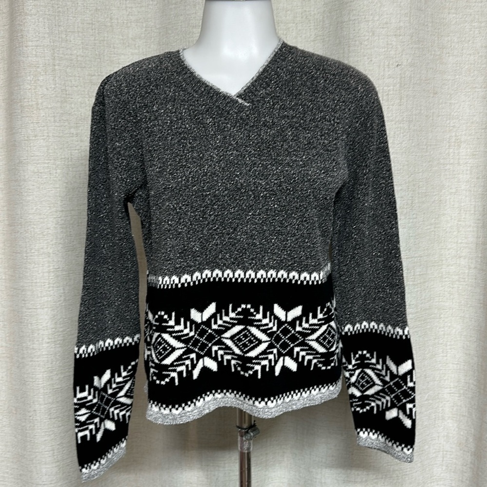 * SALE The GREAT AMERICAN Sweater gray tweed knit winter pattern pullover V neck